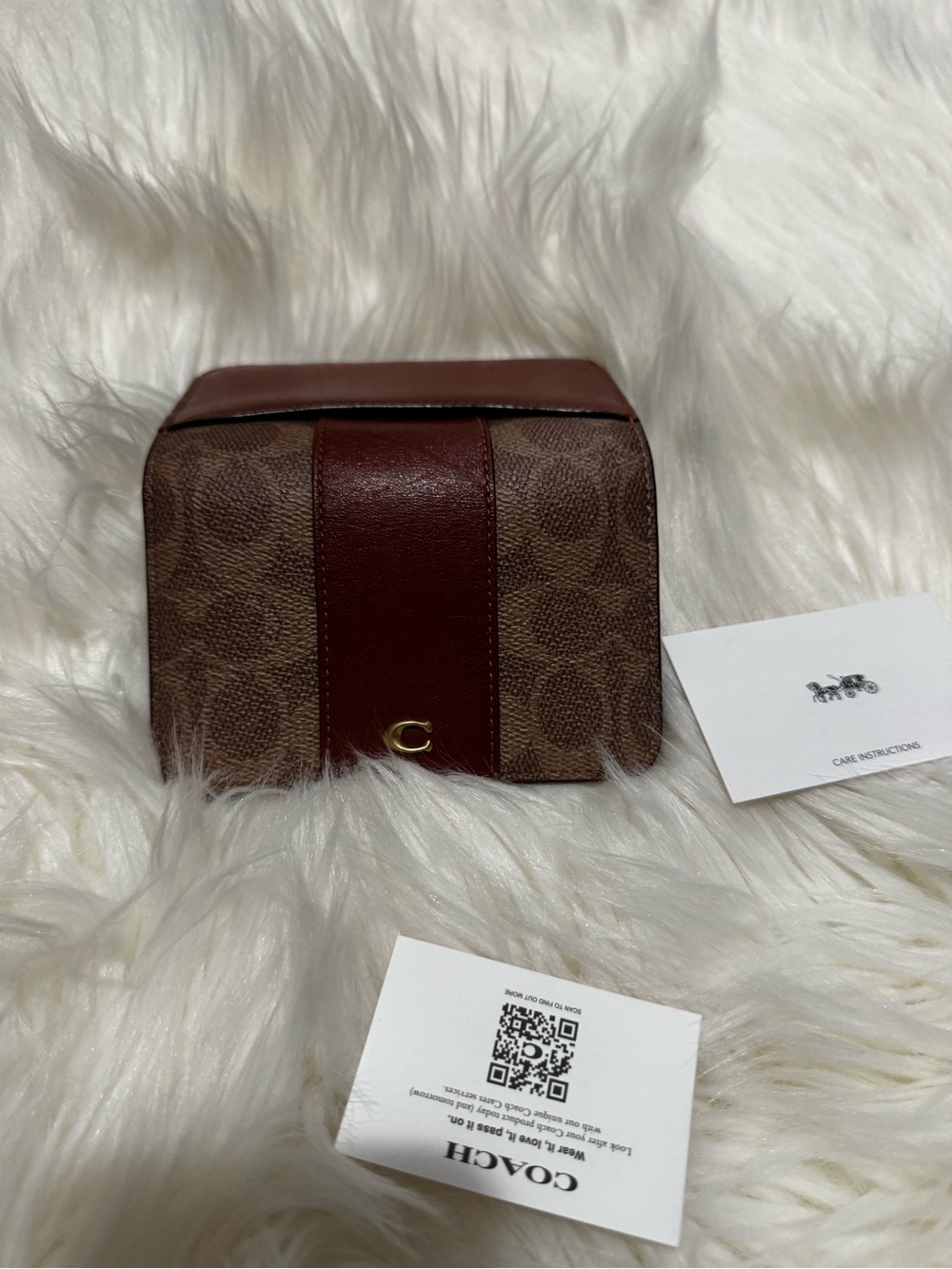 Coach Brown Signature Canvas Wallet with Gold C Accent - Picture 4 of 4